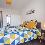Super Appartement Avec Balcon Et Parking A Paris