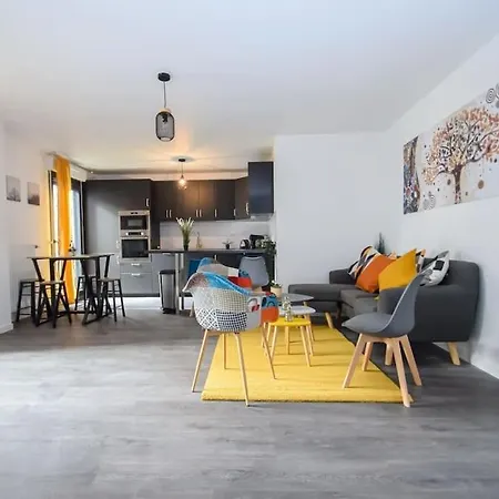 Super Avec Balcon Et Parking A Appartamento
