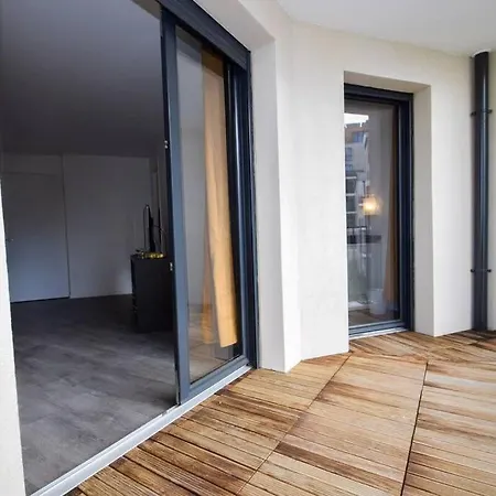 Super Avec Balcon Et Parking A * Parigi